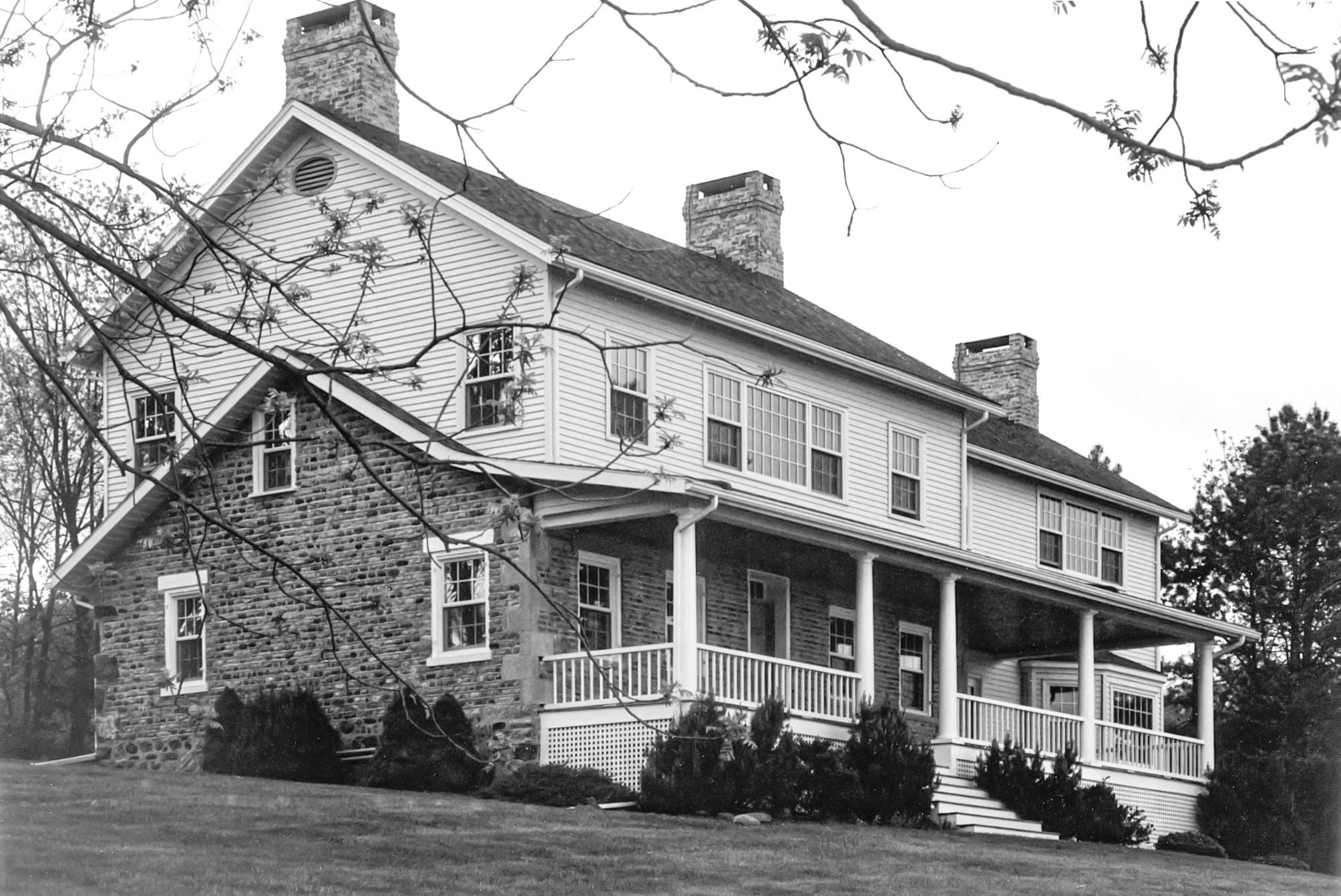 Can-4 4100 W Lake Rd 1